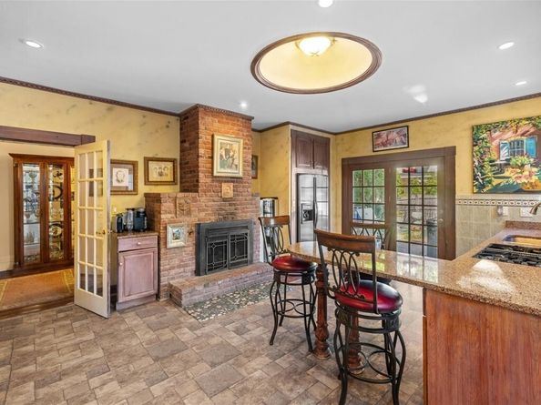 92 Old River Place, Dedham MA 02026