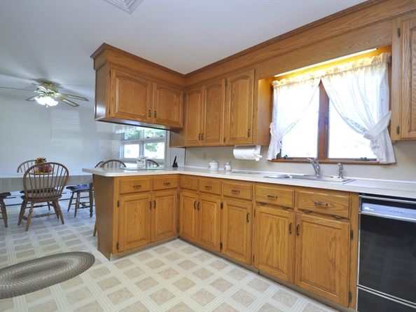 38 Leland St, East Bridgewater MA 02333