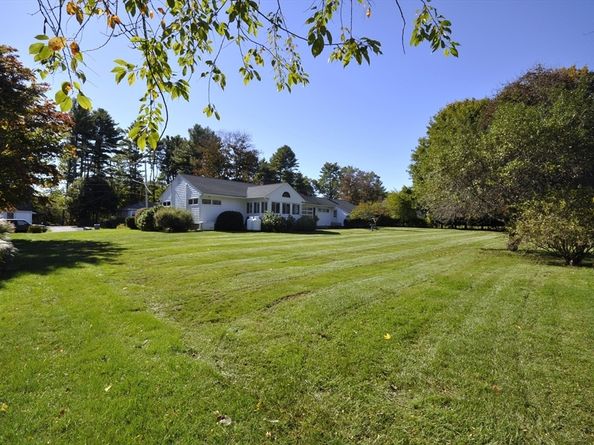 38 Leland St, East Bridgewater MA 02333