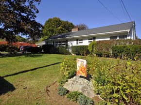 38 Leland St, East Bridgewater MA 02333
