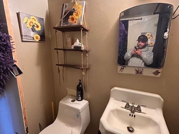 154 Pleasant St, Fitchburg MA 01420