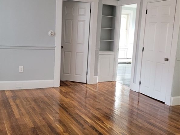 154 Pleasant St, Fitchburg MA 01420