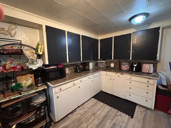 154 Pleasant St, Fitchburg MA 01420