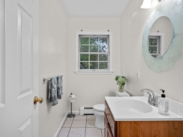 5 Stanley Terrace, Saugus MA 01906