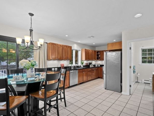 5 Stanley Terrace, Saugus MA 01906