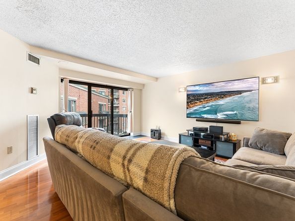 15 N Beacon St 412, Boston MA 02134