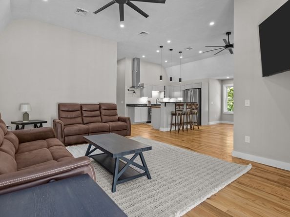 98 Minebrook Rd, Webster MA 01570