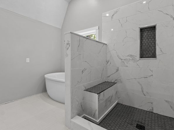 98 Minebrook Rd, Webster MA 01570