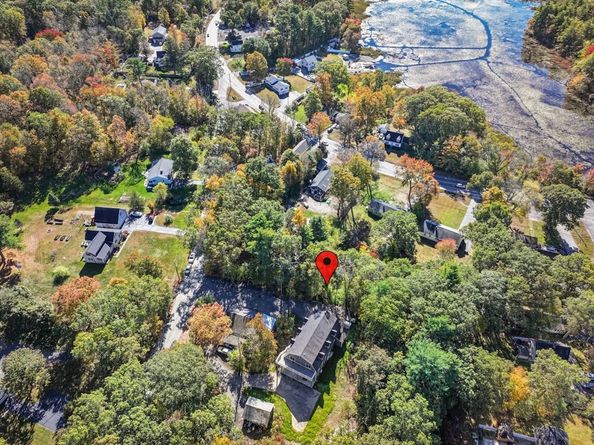 98 Minebrook Rd, Webster MA 01570