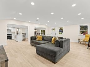 445 Plymouth St, Pembroke MA 02359