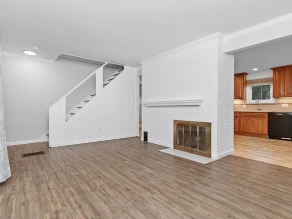 36 Porter Rd, Natick MA 01760