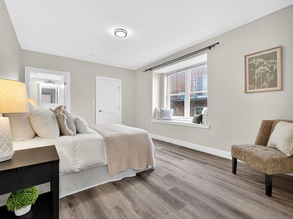 365 Newport Ave 301, Quincy MA 02170
