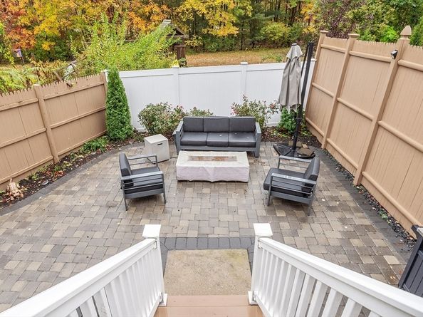 10 Line Rd A, Wakefield MA 01880