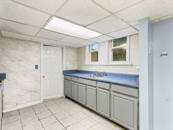 302 Prospect St, Brockton MA 02301