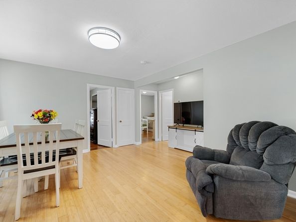 9 Field Way, Worcester MA 01602