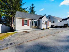 9 Field Way, Worcester MA 01602