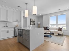 301 Border Street 49, Boston MA 02128