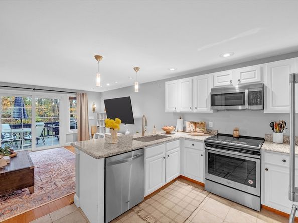 33 Meola Ave, Worcester MA 01606