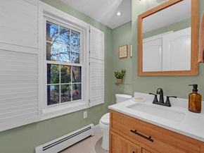 33 Meola Ave, Worcester MA 01606