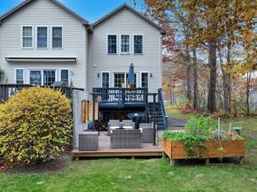 33 Meola Ave, Worcester MA 01606