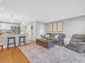 33 Meola Ave, Worcester MA 01606