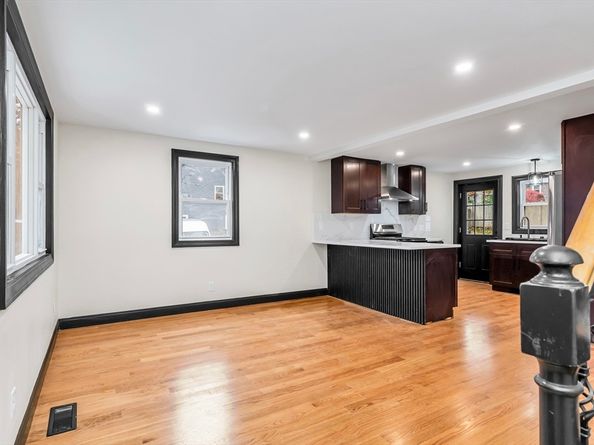 133 Salem Rd, Billerica MA 01821