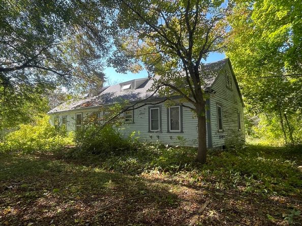 246 Everett Street, Middleboro MA 02346