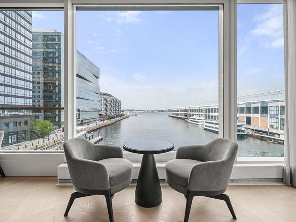 150 Seaport Blvd 17C, Boston MA 02210