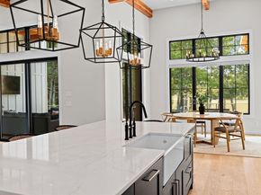 4 Edwards Bridge Road, Marion MA 02738