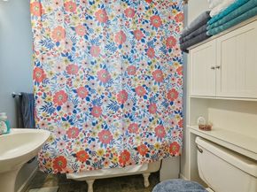 44 Hale Street, Leominster MA 01453