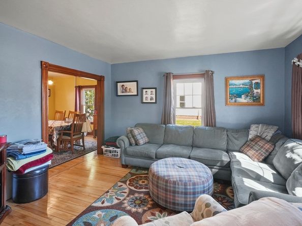44 Hale Street, Leominster MA 01453