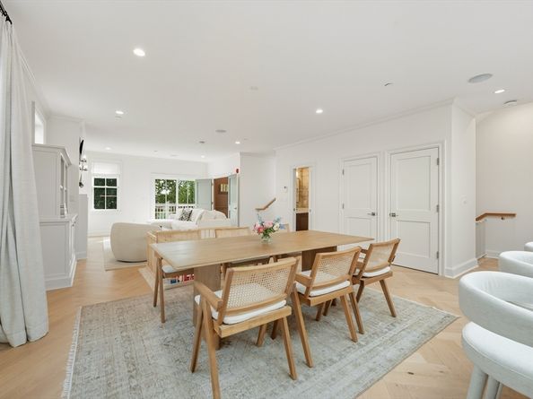 617 East 7th Street 3, Boston MA 02127