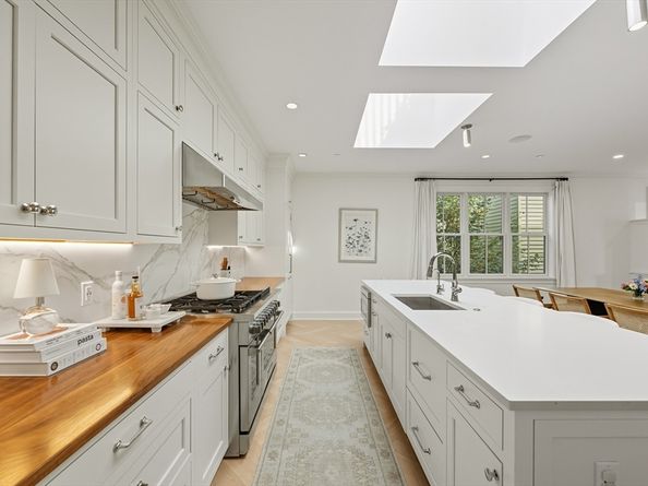 617 East 7th Street 3, Boston MA 02127
