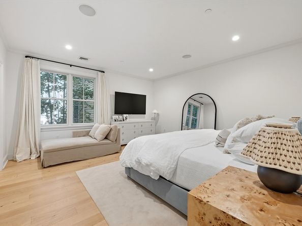 617 East 7th Street 3, Boston MA 02127