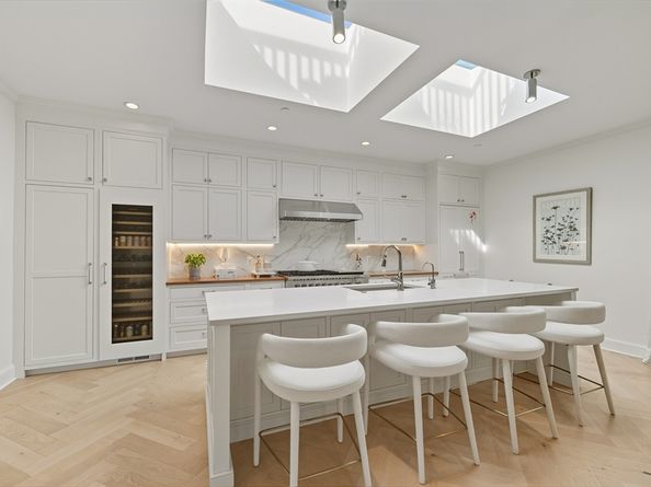 617 East 7th Street 3, Boston MA 02127