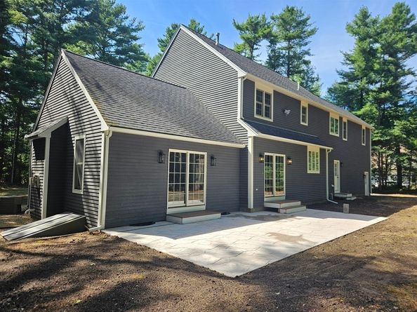 11 Fonseca Way, Wareham MA 02576