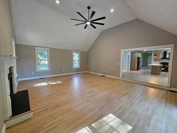 11 Fonseca Way, Wareham MA 02576