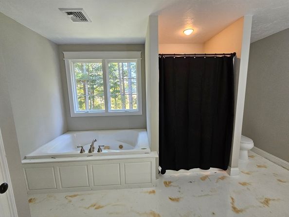 11 Fonseca Way, Wareham MA 02576