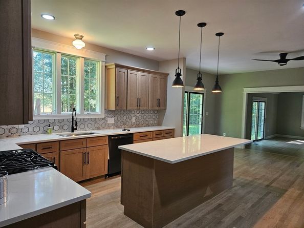 11 Fonseca Way, Wareham MA 02576