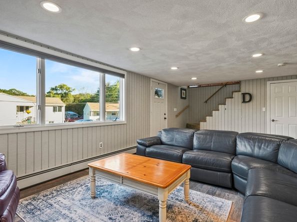 105 Commonwealth Road, Lynn MA 01904