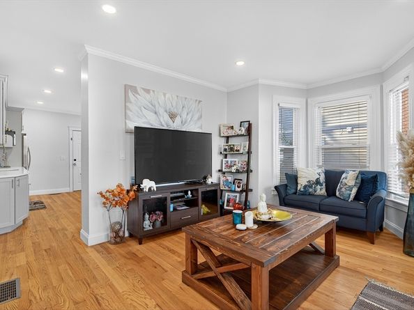 7-9 Rock Ave, Swampscott MA 01907