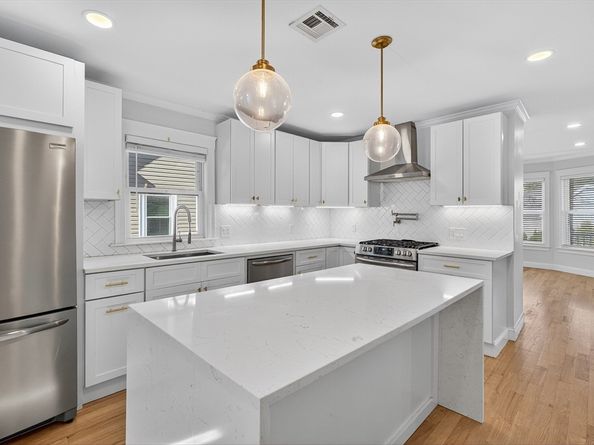 7-9 Rock Ave, Swampscott MA 01907