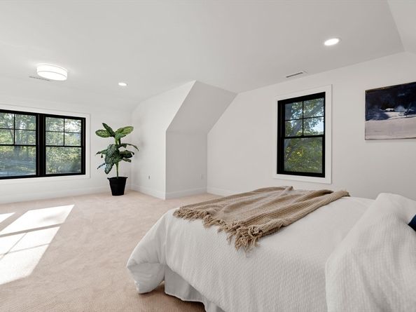 59 Dexter Rd, Melrose MA 02176