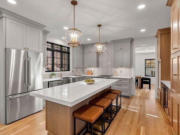 59 Dexter Rd, Melrose MA 02176
