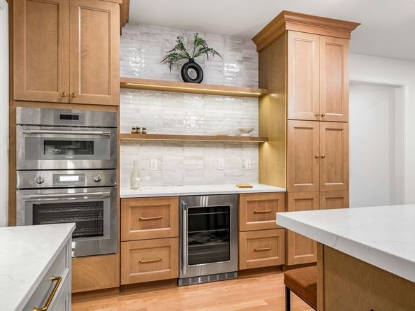 59 Dexter Rd, Melrose MA 02176