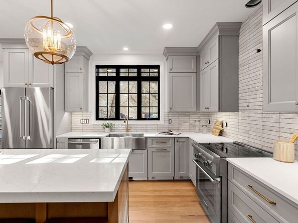 59 Dexter Rd, Melrose MA 02176