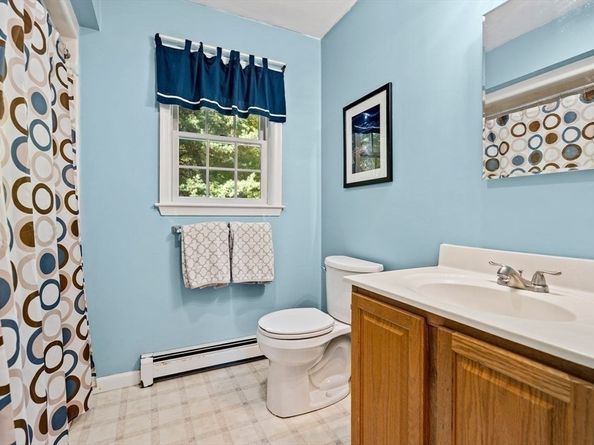 29 Charlotte Road, Ipswich MA 01938