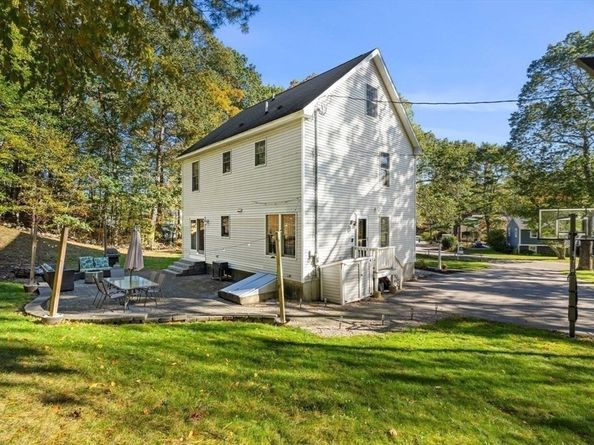 29 Charlotte Road, Ipswich MA 01938