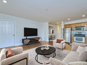 32 Beach St