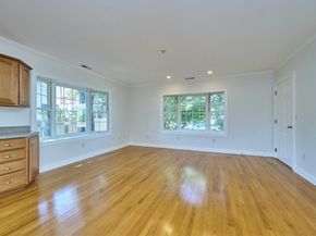 32 Beach St 1, Boston MA 02122